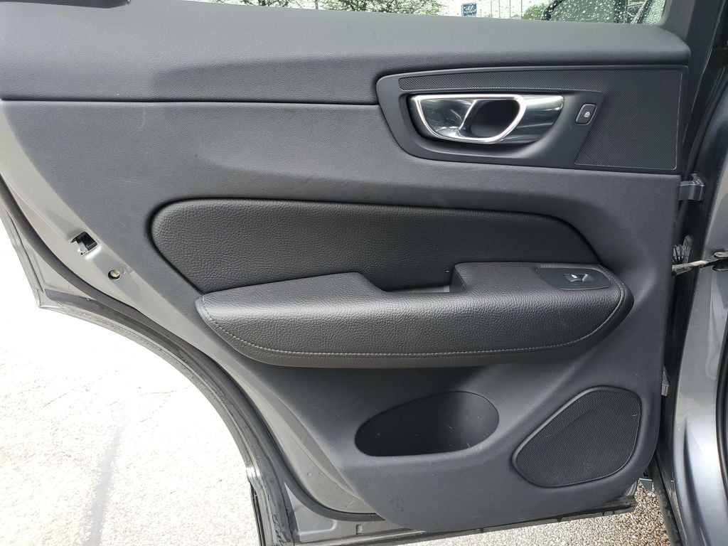 2018 Volvo XC60 T5 Momentum