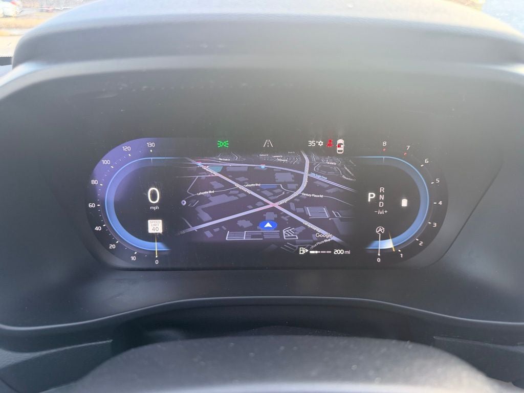 2023 Volvo XC40 B5 Plus Bright Theme