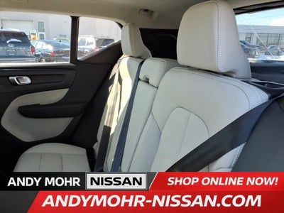 2023 Volvo XC40 B5 Plus Bright Theme