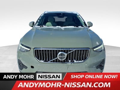 2023 Volvo XC40 B5 Plus Bright Theme