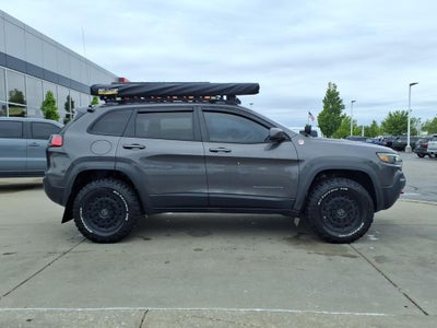 2020 Jeep Cherokee Trailhawk