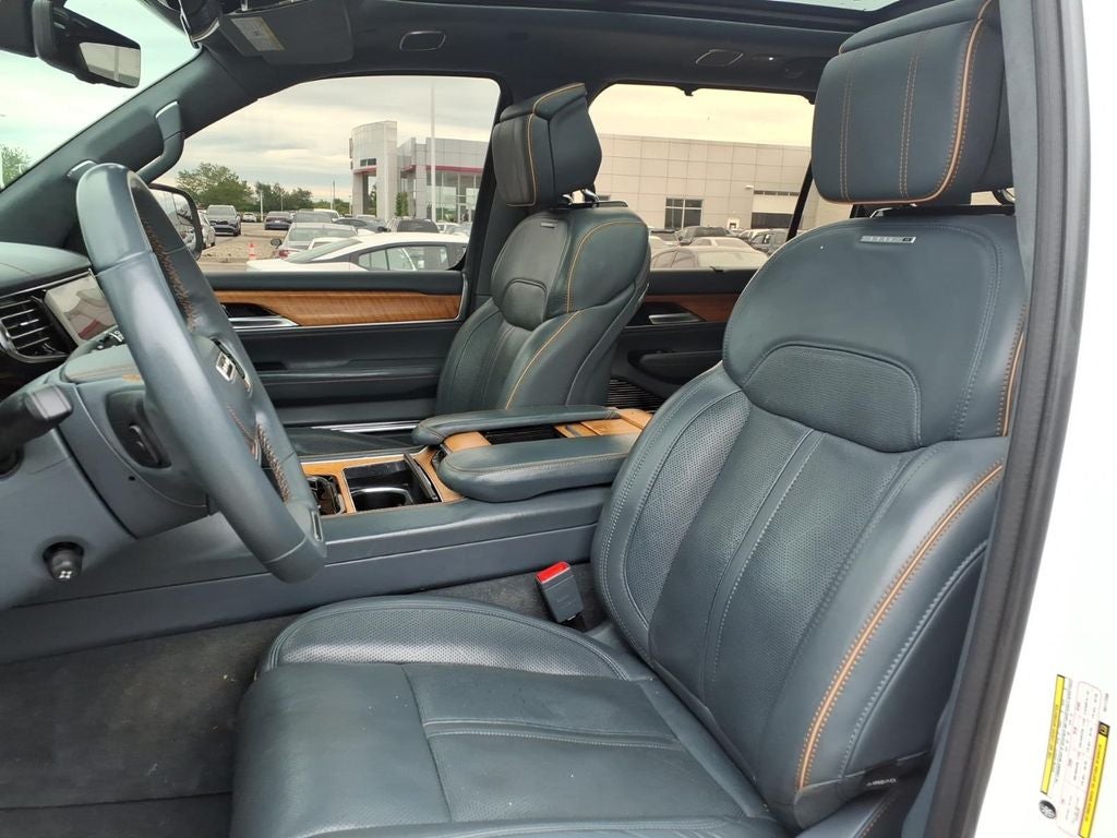 2022 Jeep Grand Wagoneer Series II