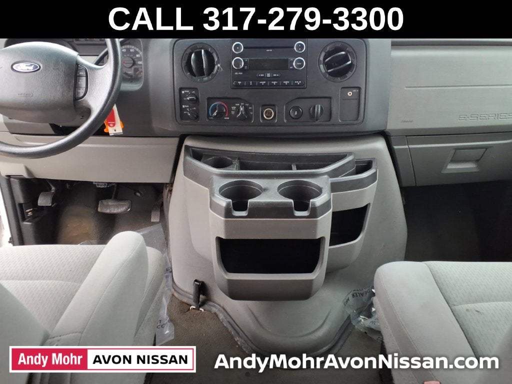 2009 Ford E-350SD XLT