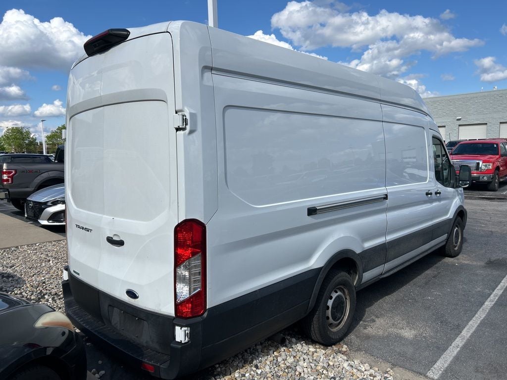 2022 Ford Transit-250 Base