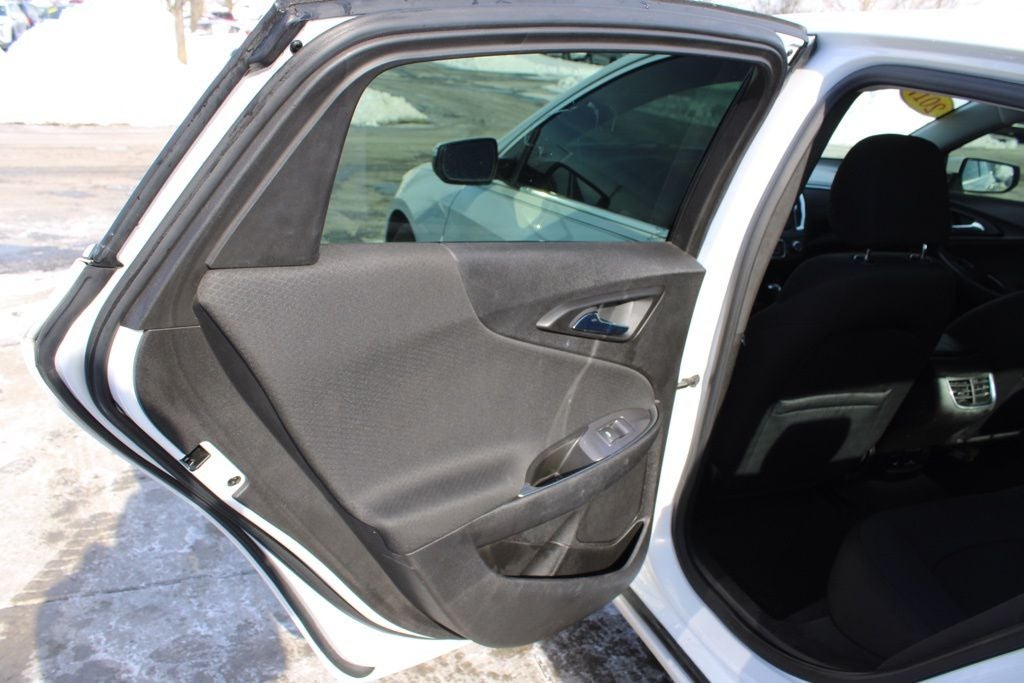 2017 Chevrolet Malibu LT 1LT