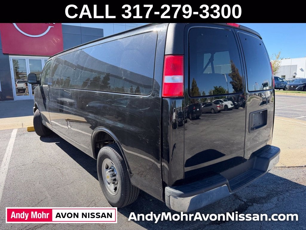 2025 Chevrolet Express 3500 LT Passenger