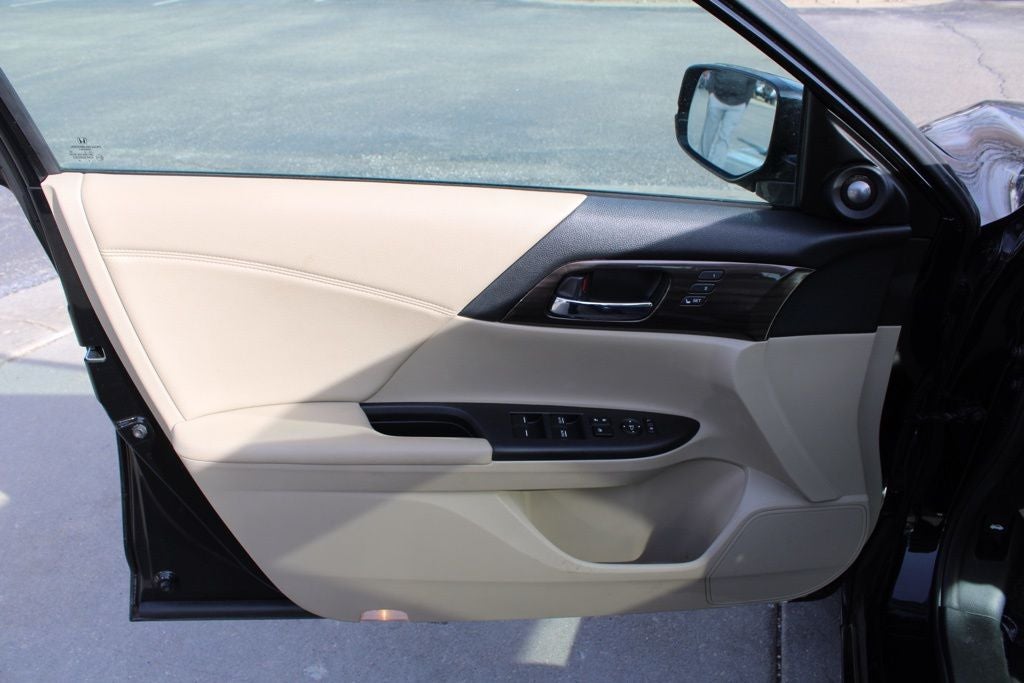 2016 Honda Accord EX-L w/Navigation and Honda Sensing