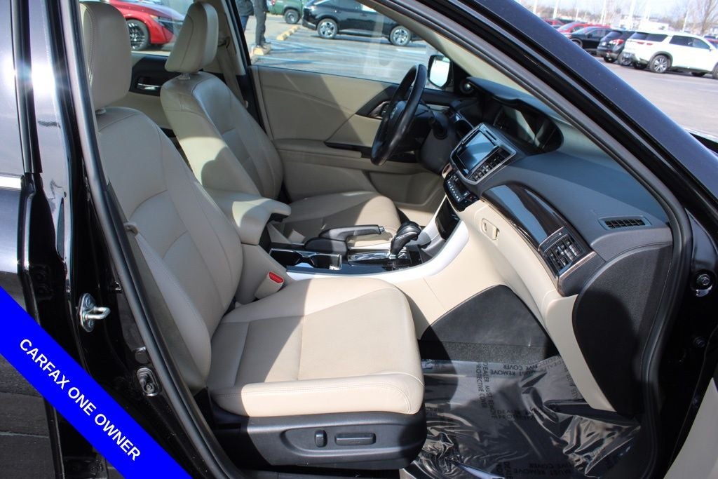 2016 Honda Accord EX-L w/Navigation and Honda Sensing