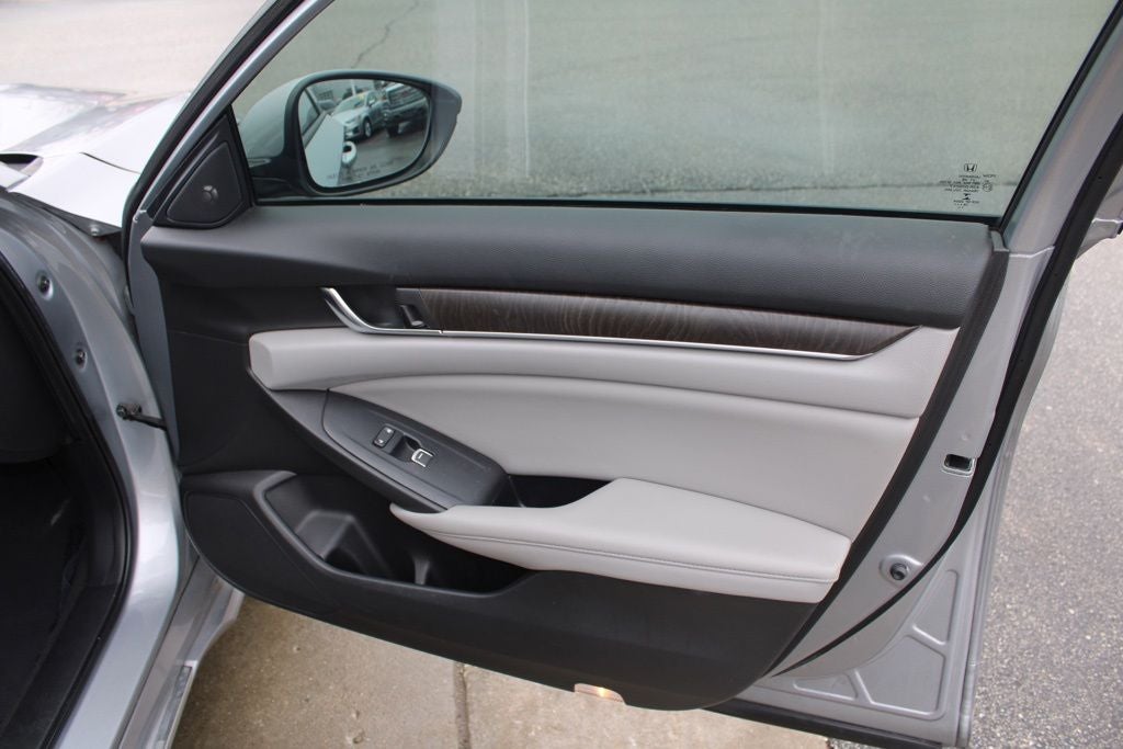 2019 Honda Accord Hybrid Touring