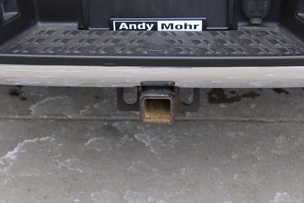 2017 Nissan Titan SV