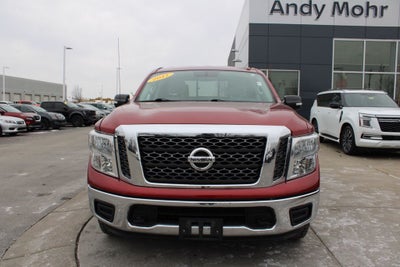 2017 Nissan Titan SV