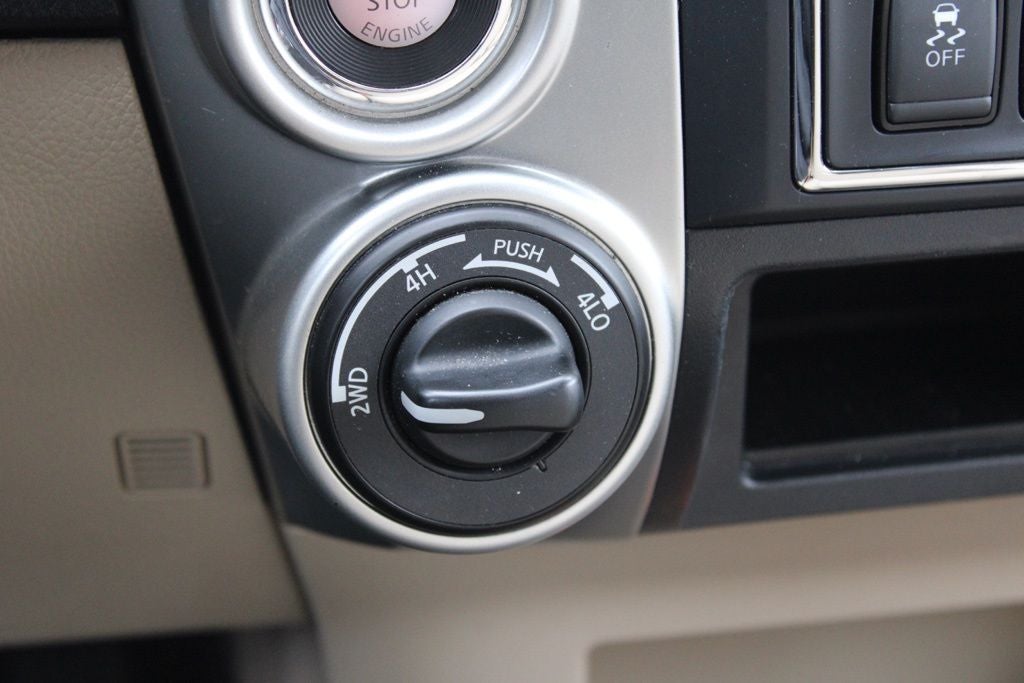 2017 Nissan Titan SV