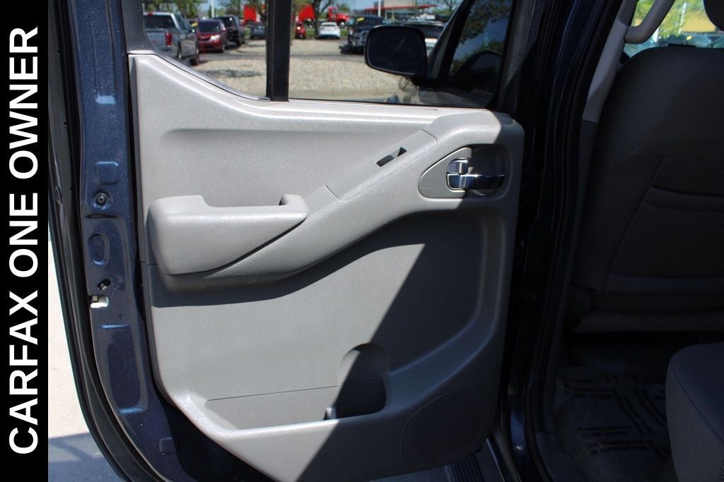 2015 Nissan Frontier SV