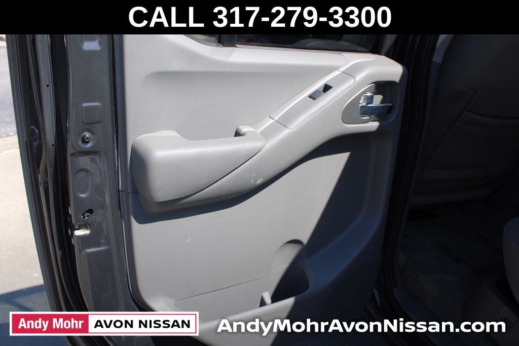 2015 Nissan Frontier SV
