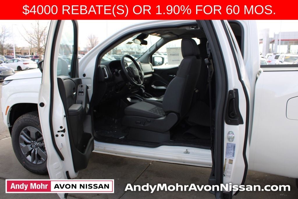 2025 Nissan Frontier SV