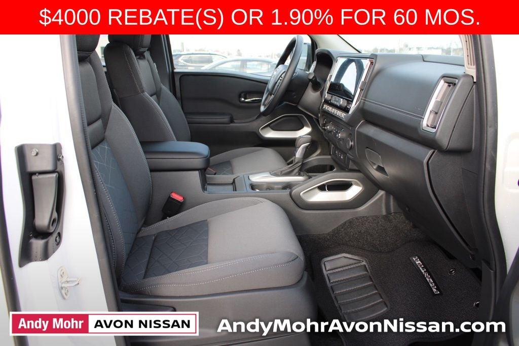 2025 Nissan Frontier SV