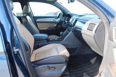 2022 Volkswagen Atlas Cross Sport 3.6L V6 SEL Premium R-Line