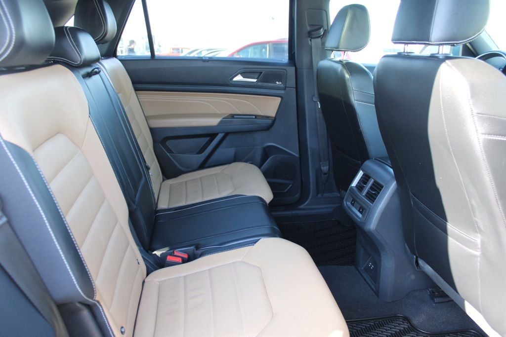 2022 Volkswagen Atlas Cross Sport 3.6L V6 SEL Premium R-Line