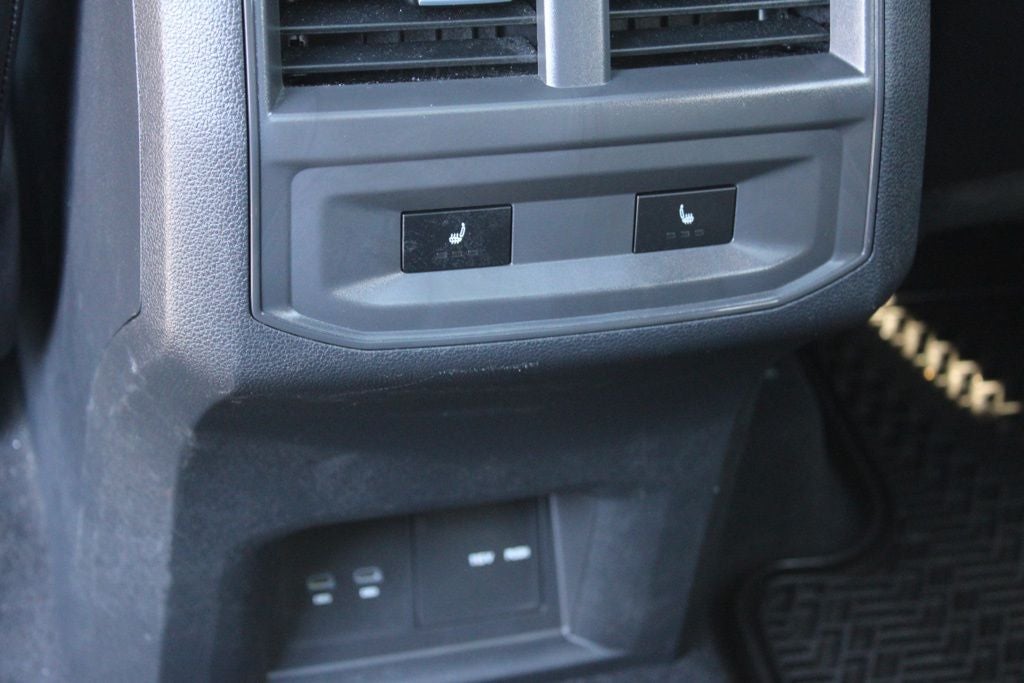 2022 Volkswagen Atlas Cross Sport 3.6L V6 SEL Premium R-Line