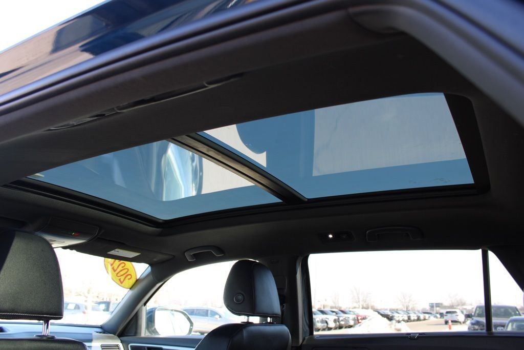 2022 Volkswagen Atlas Cross Sport 3.6L V6 SEL Premium R-Line