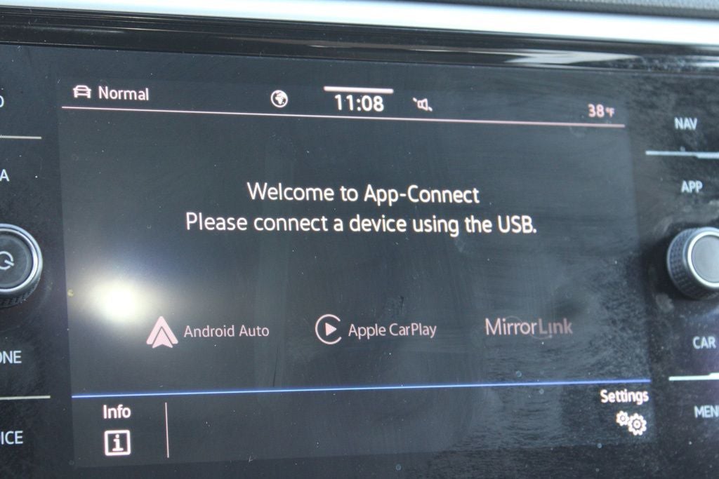 2022 Volkswagen Atlas Cross Sport 3.6L V6 SEL Premium R-Line