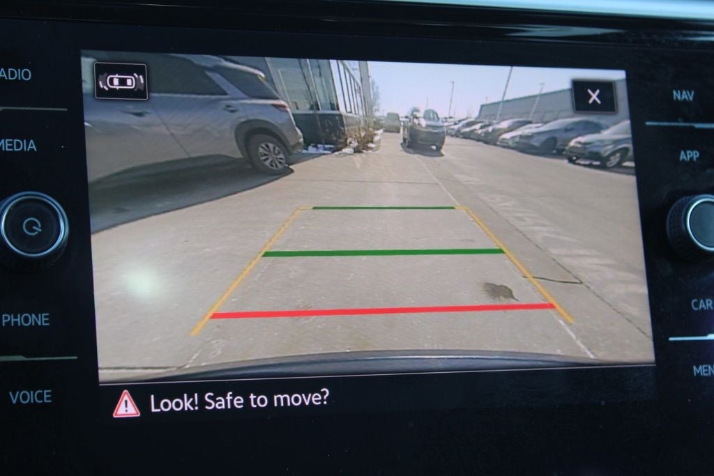 2022 Volkswagen Atlas Cross Sport 3.6L V6 SEL Premium R-Line