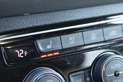 2022 Volkswagen Atlas Cross Sport 3.6L V6 SEL Premium R-Line