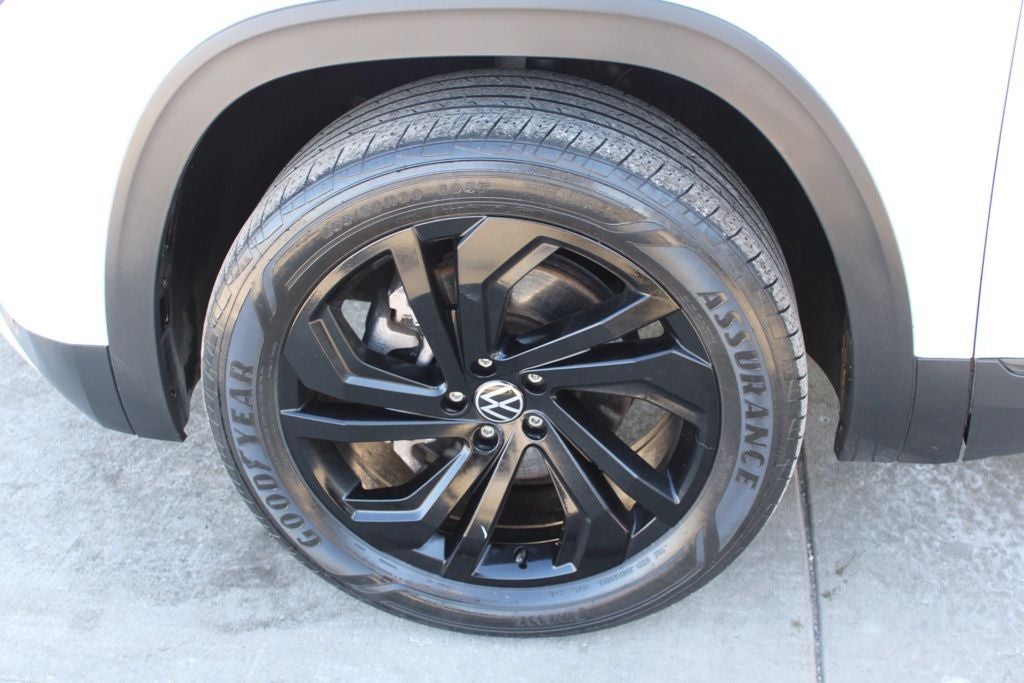 2022 Volkswagen Atlas 3.6L V6 SE w/Technology