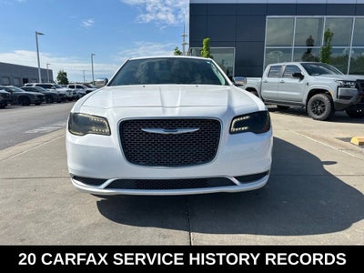 2018 Chrysler 300 Touring