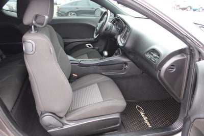 2022 Dodge Challenger SXT