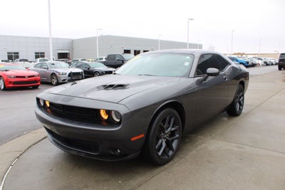 2022 Dodge Challenger SXT