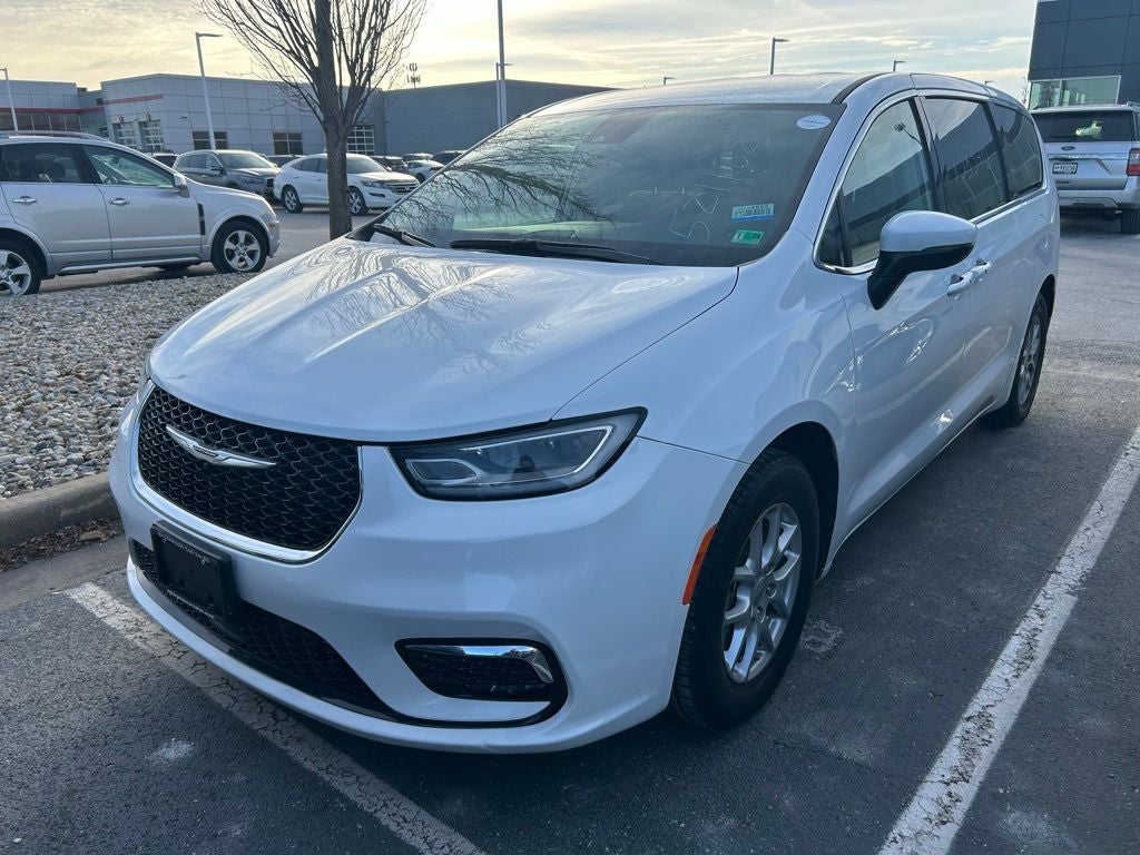 2023 Chrysler Pacifica Touring L