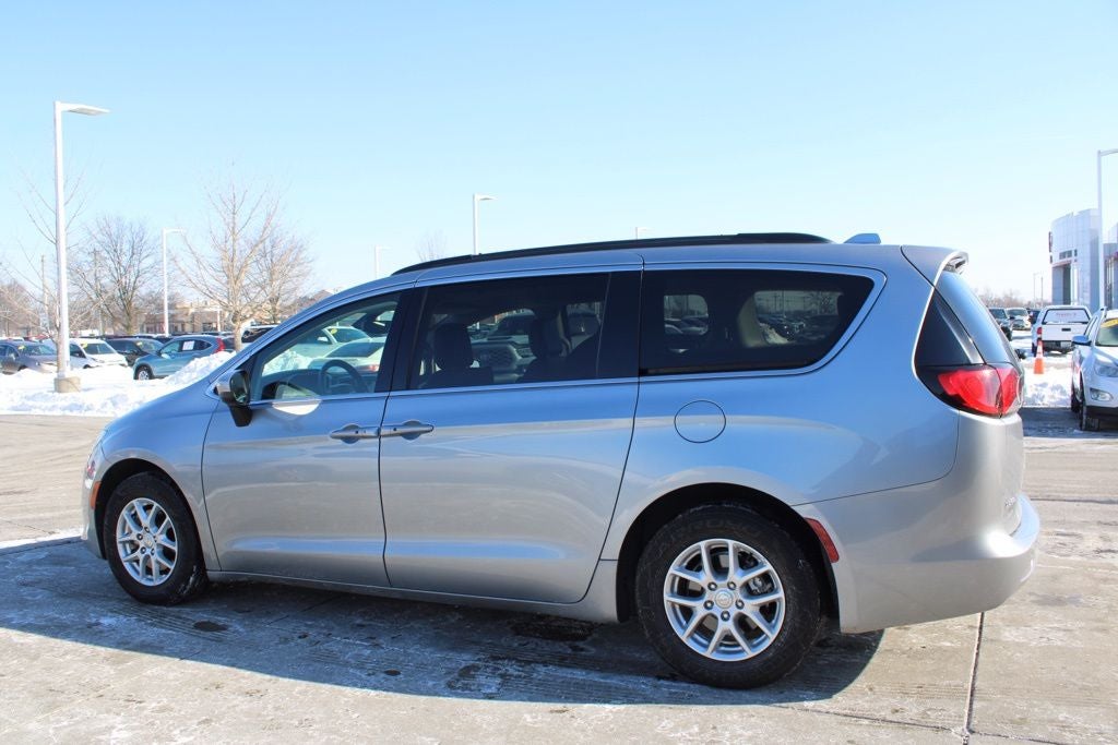 2020 Chrysler Voyager LXI