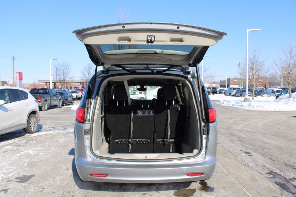 2020 Chrysler Voyager LXI