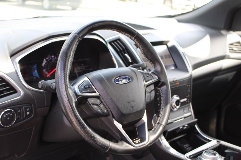 2020 Ford Edge ST