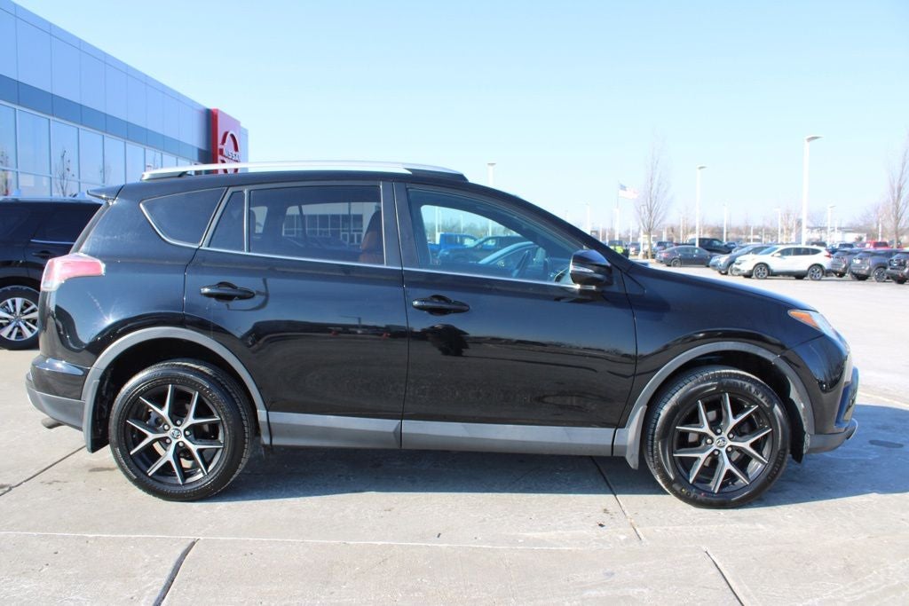 2016 Toyota RAV4 SE
