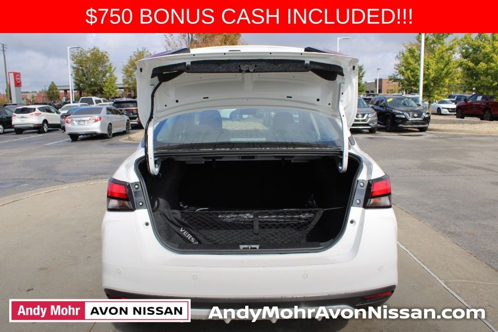 2025 Nissan Versa 1.6 SV