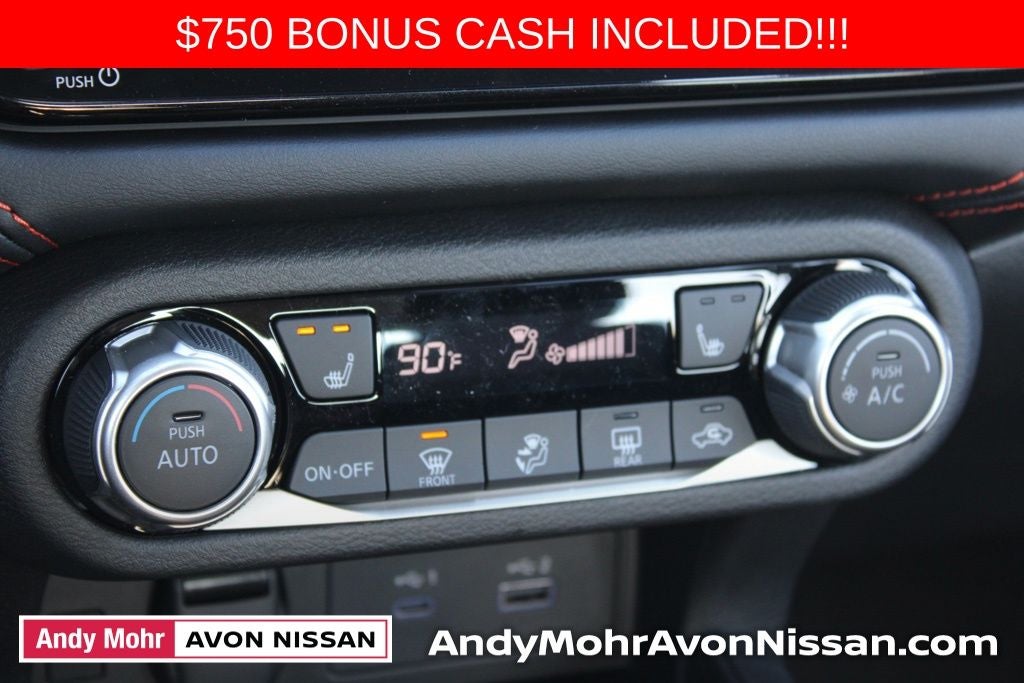 2025 Nissan Versa 1.6 SR