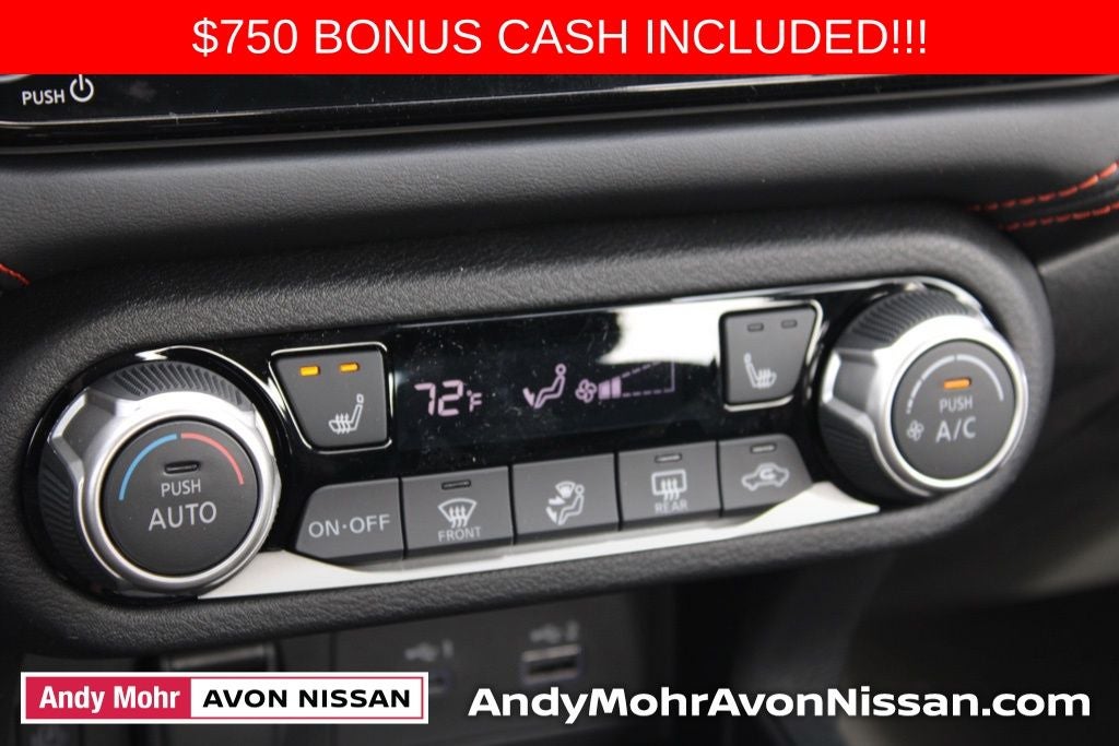 2025 Nissan Versa 1.6 SR