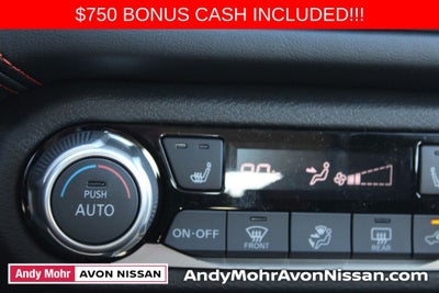 2025 Nissan Versa 1.6 SR