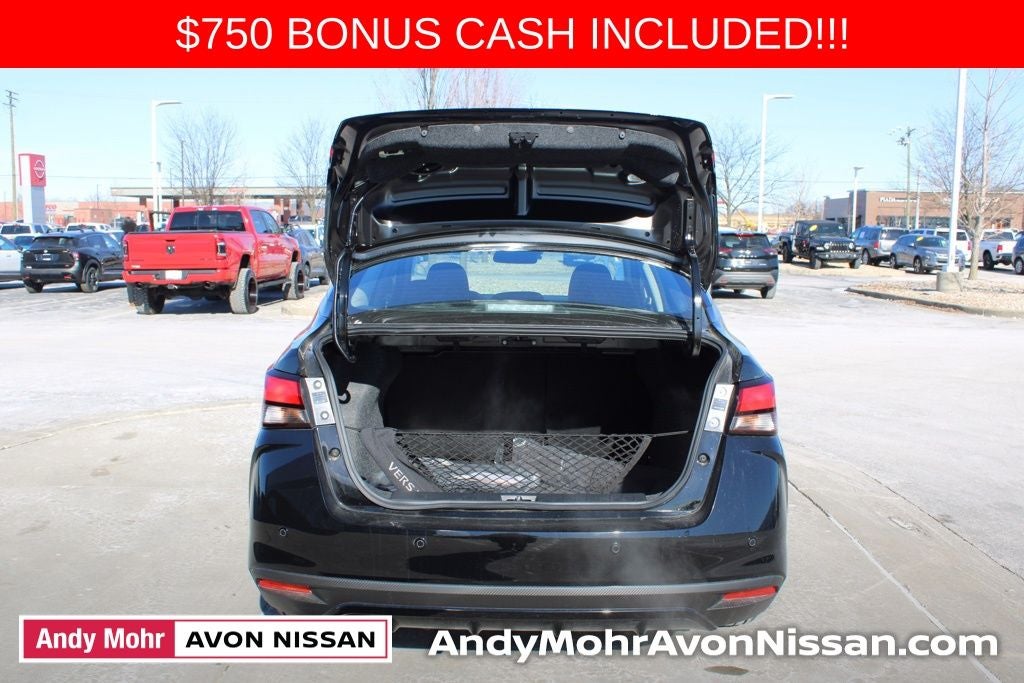 2025 Nissan Versa 1.6 SR