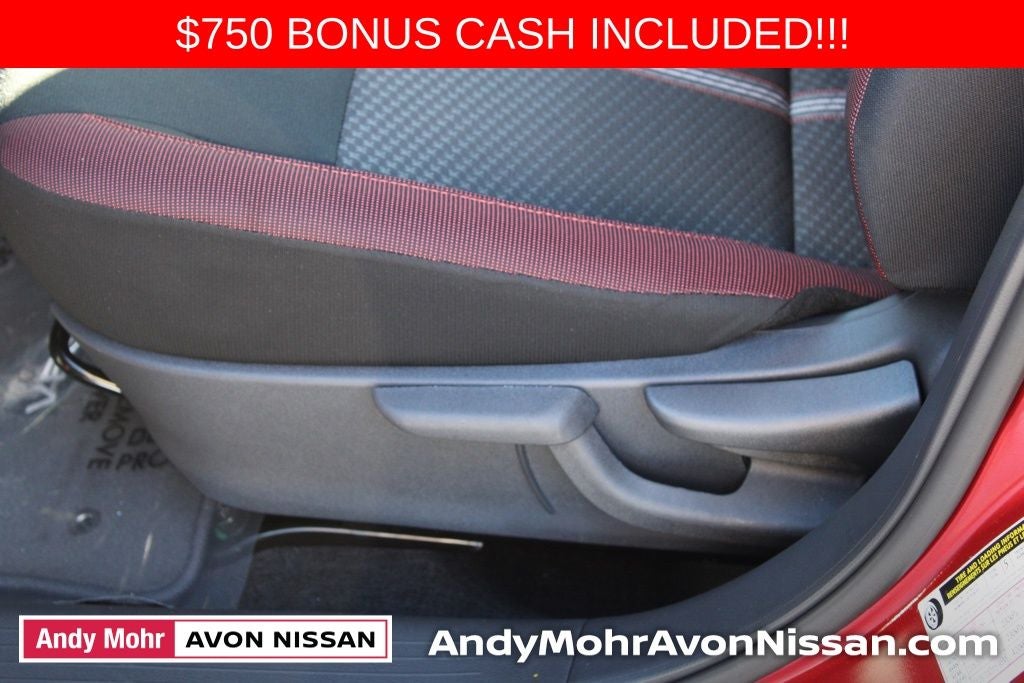 2025 Nissan Versa 1.6 SR