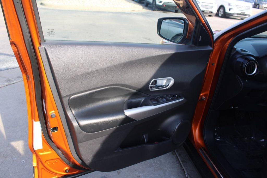 2019 Nissan Kicks SR