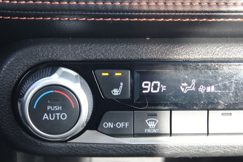 2019 Nissan Kicks SR