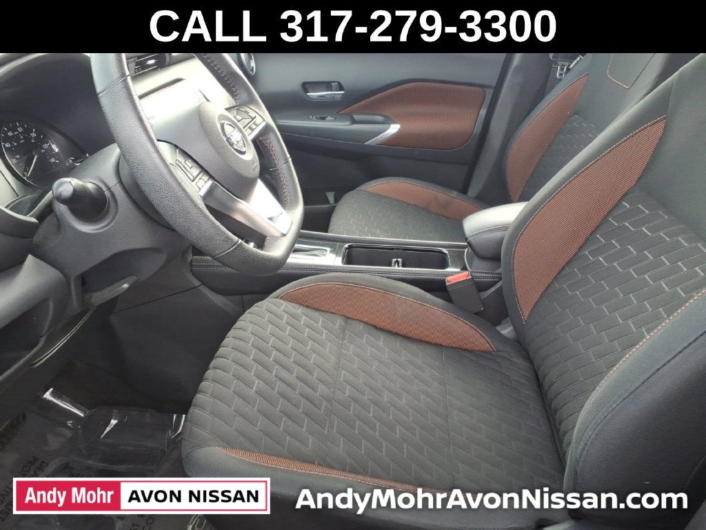 2021 Nissan Kicks SR