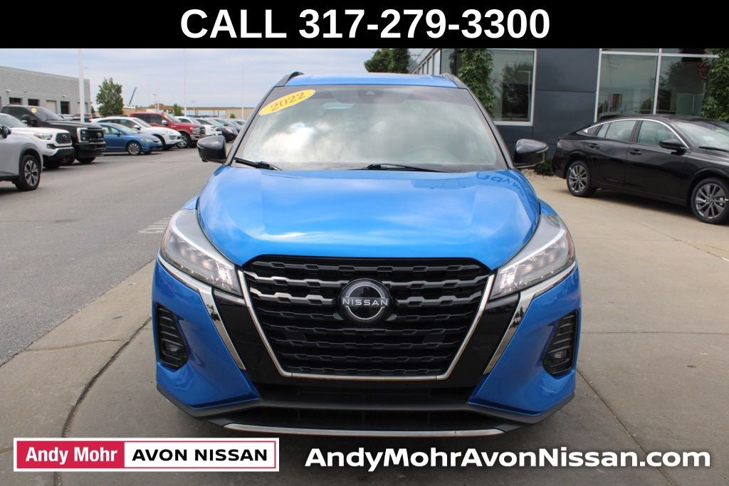2022 Nissan Kicks SR