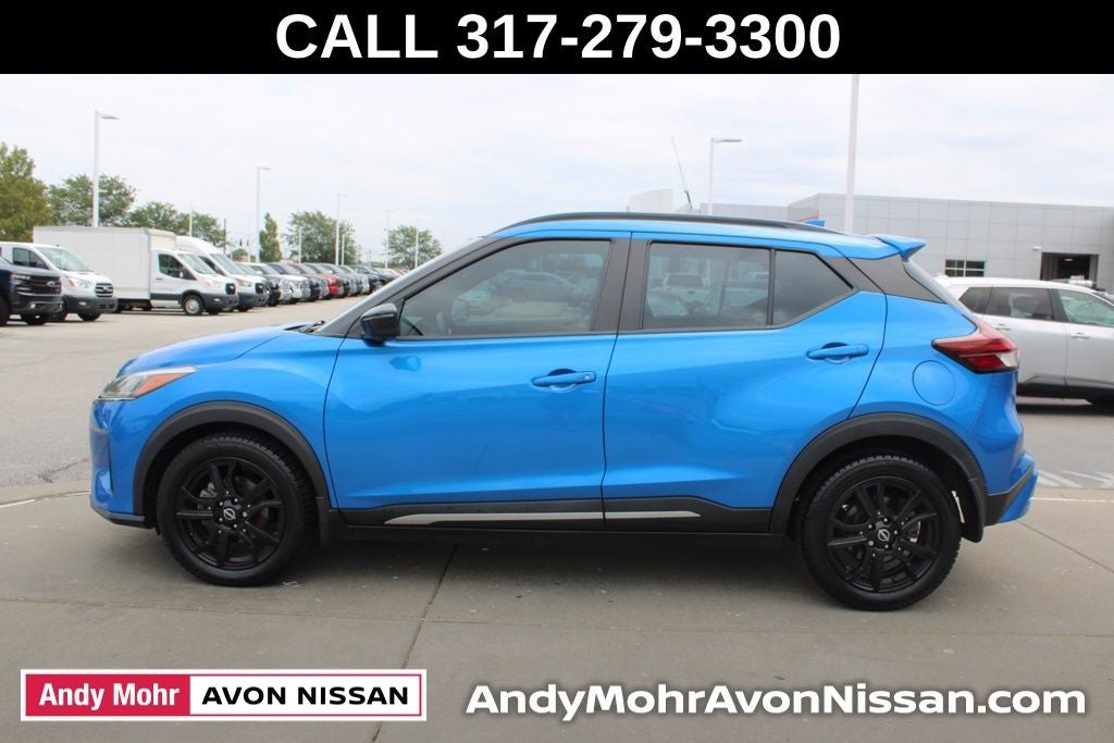 2022 Nissan Kicks SR