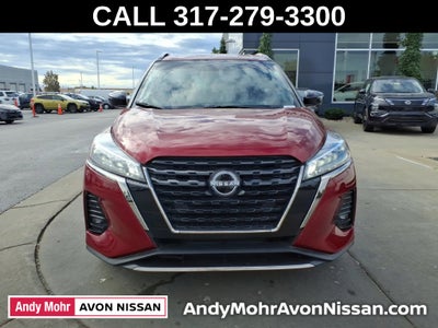 2022 Nissan Kicks SR