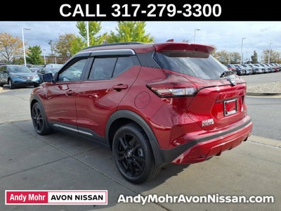 2022 Nissan Kicks SR