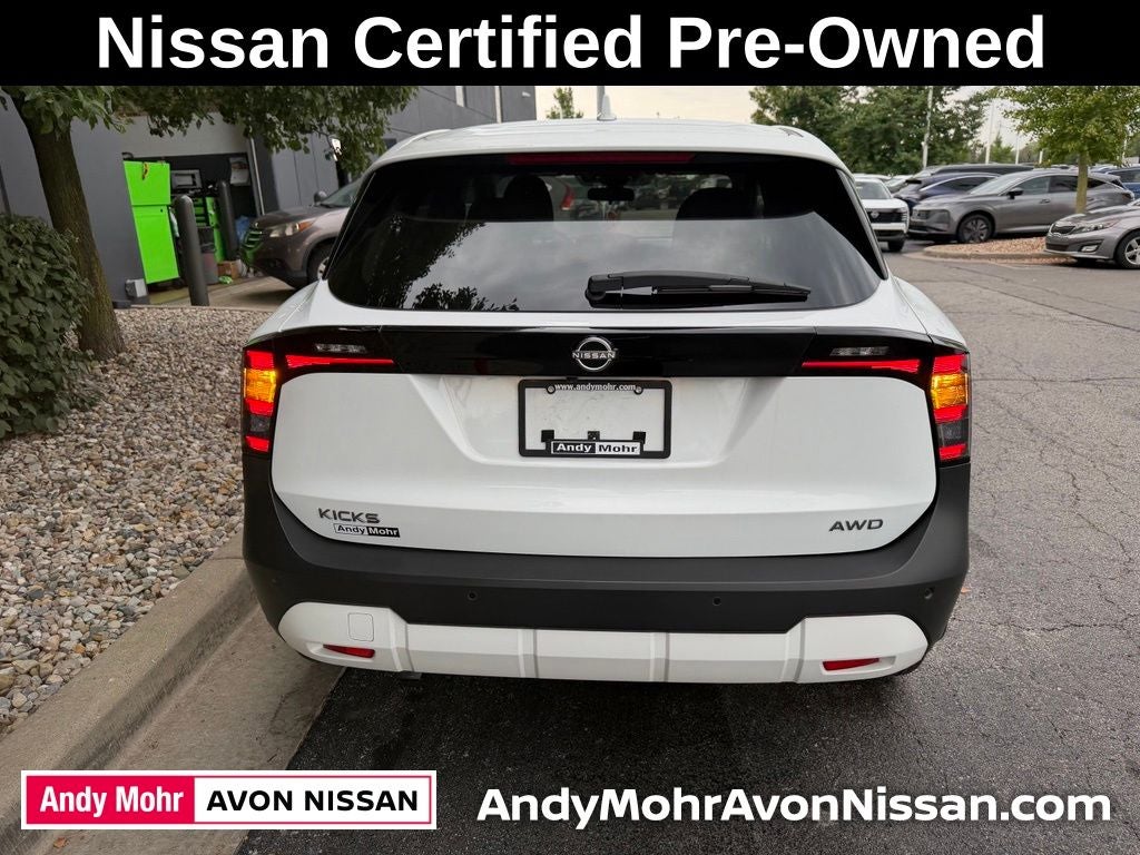 2025 Nissan Kicks SV
